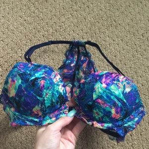 Super cute laced bra!!